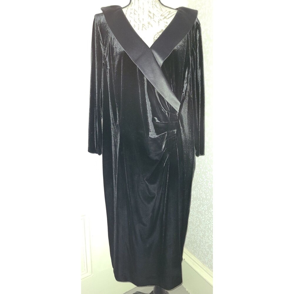 Tahari black velvet faux wrap v neck satin collar dress, ladies' size 2XL / 3XL